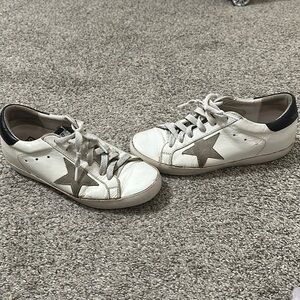 Golden Goose Superstar size 7
